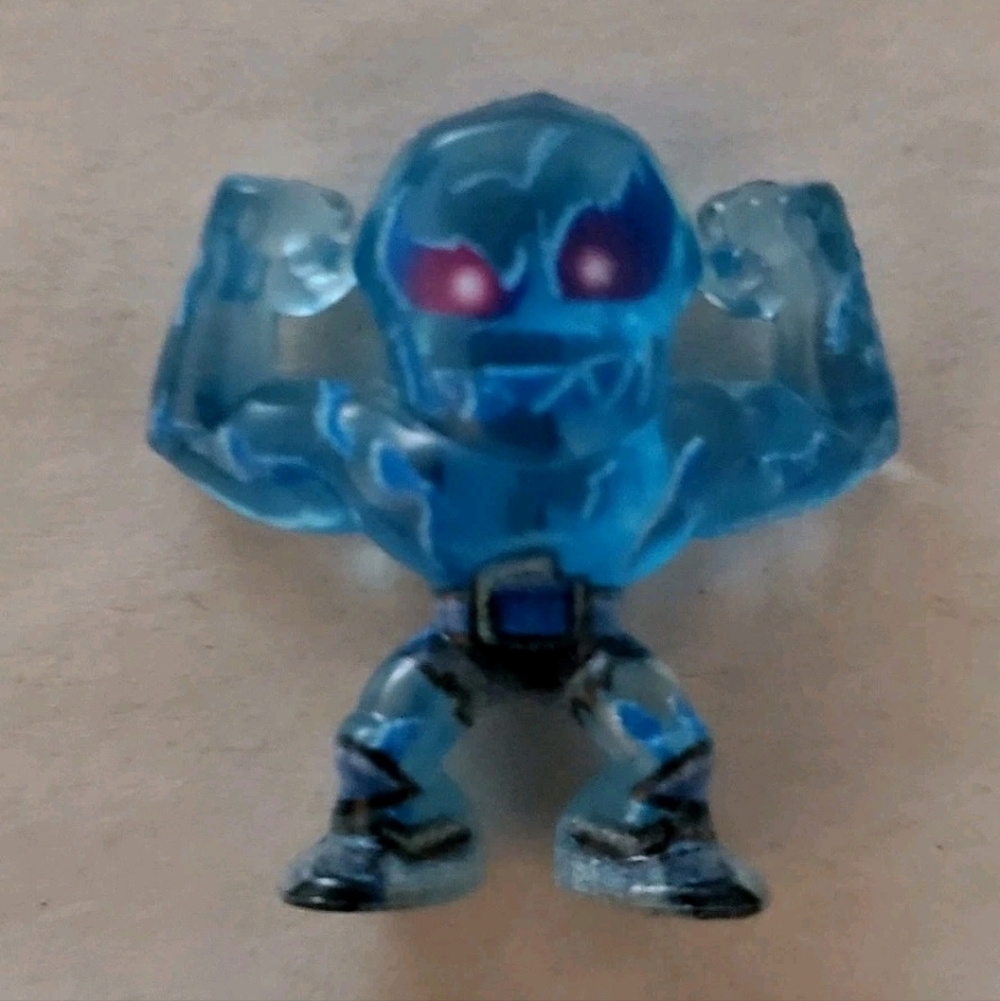 Million Warriors Series 1 Heros "Ice Ice" Collectible Points = 5 Rarity = Uncom